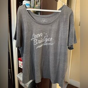 EUC Leon Bridges Gray Graphic Concert Shirt Womens Tee